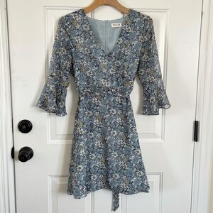 Molly bracken blue floral bell sleeve dress